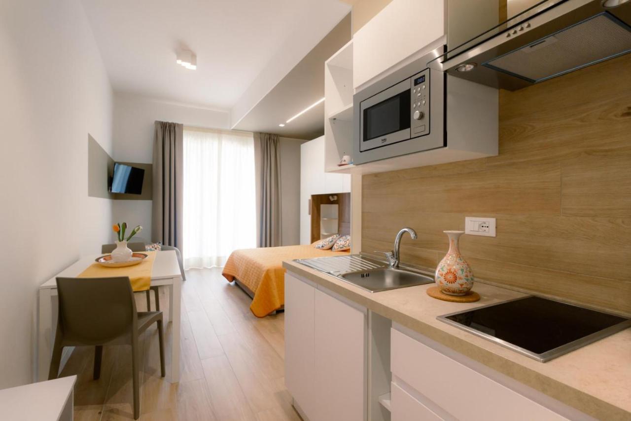 Domina Apartments Монополі Екстер'єр фото